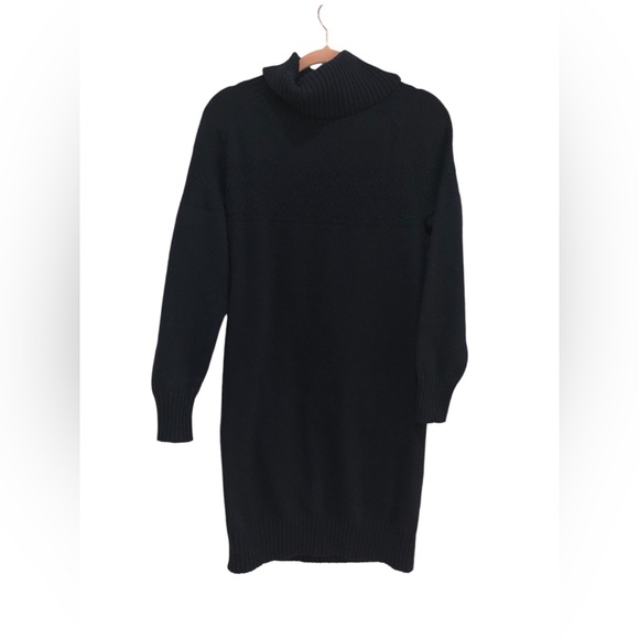 2/$14 ❤️ Banana Republic Black Turtleneck Sweater Dress/Tunic Sz M - Picture 2 of 8